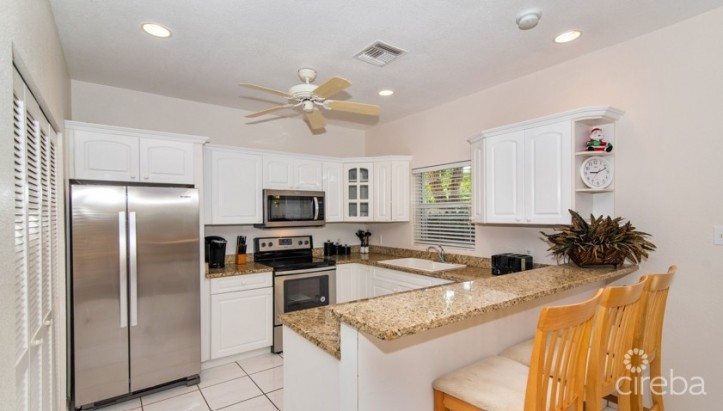 SOUTHERN SKIES CORNER TOWNHOUSE