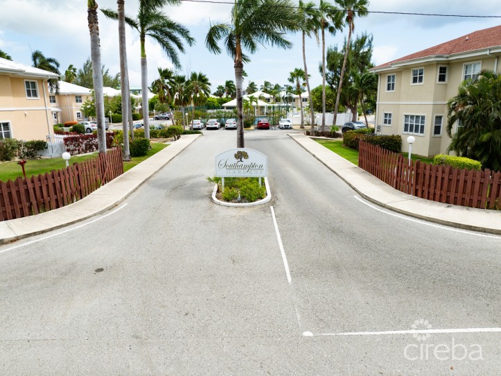 SOUTHAMPTON GARDENS 2 BED, 2.5 BATH TOWNHOUSE