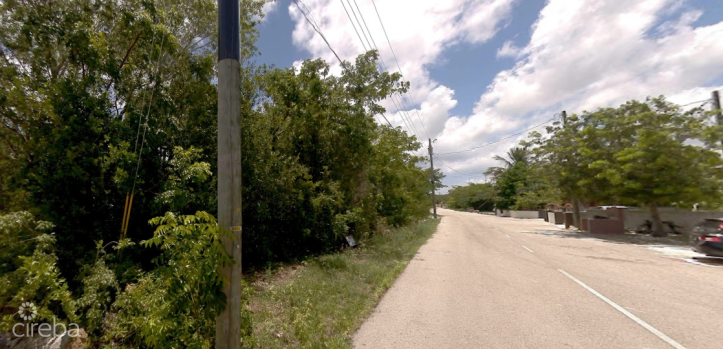 PRIME CORNER LOT IN TRANQUIL FRANK SOUND – 0.40 ACRES