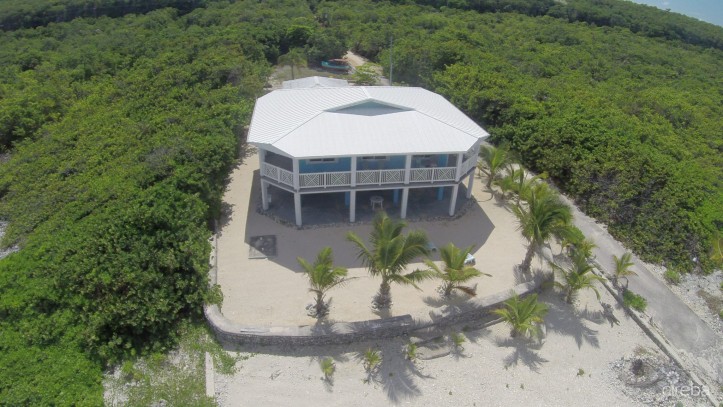 CAYMAN BRAC OCEAN FRONT HOME