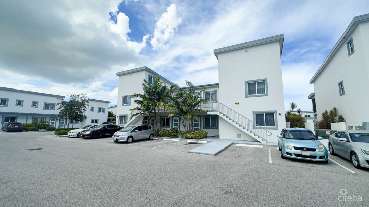 2 BED TOWNHOUSE DOWNTOWN REACH