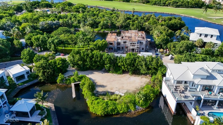 RITZ CARLTON DECK HOUSE #18 | CANAL FRONT LAND