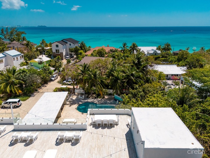 BOGGY SANDS CLUB WITH TWO STORAGE UNITS