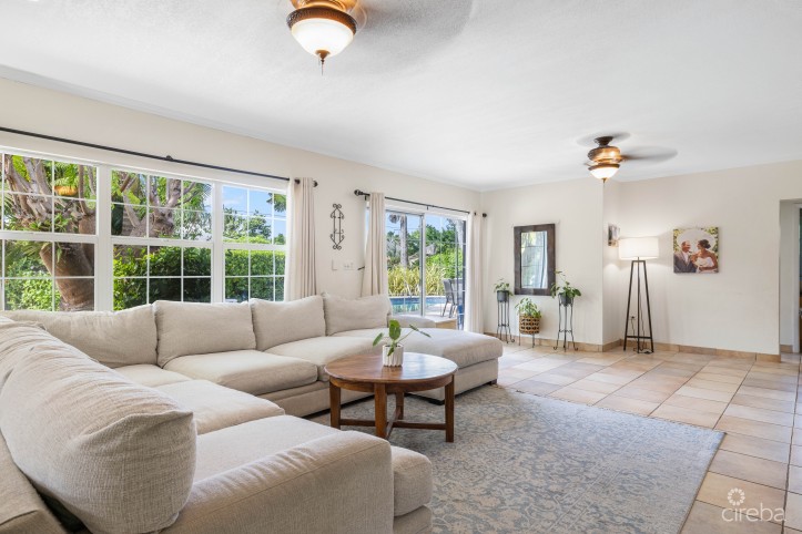 BIRCH AVE SPOTTS SINGLE FAMILY HOME W/POOL