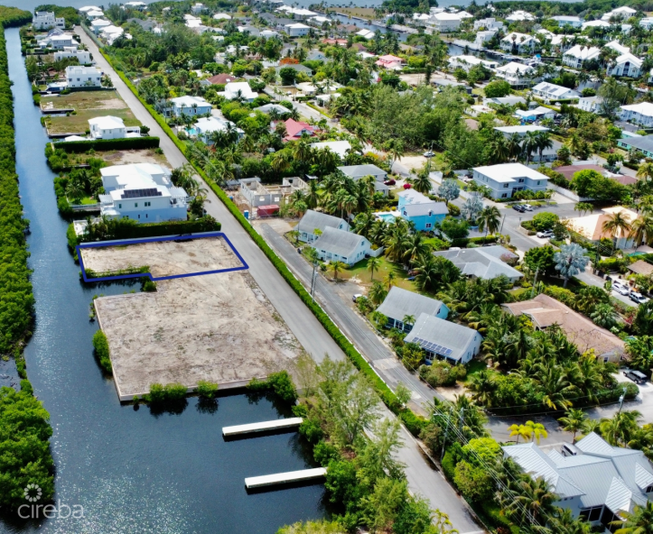 CLIPPER BAY CANAL LOT 508 - RECENTLY GATED
