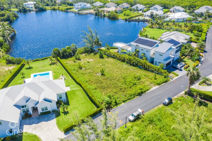 THE LAKES 0.38 ACRE, FLOOR PLANS INCLUDED