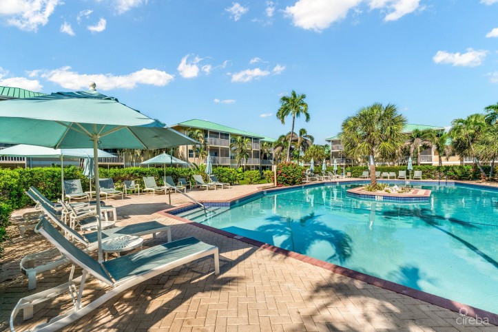 PLANTATION VILLAGE BEACH RESORT 2-BEDROOM POOL VIEW