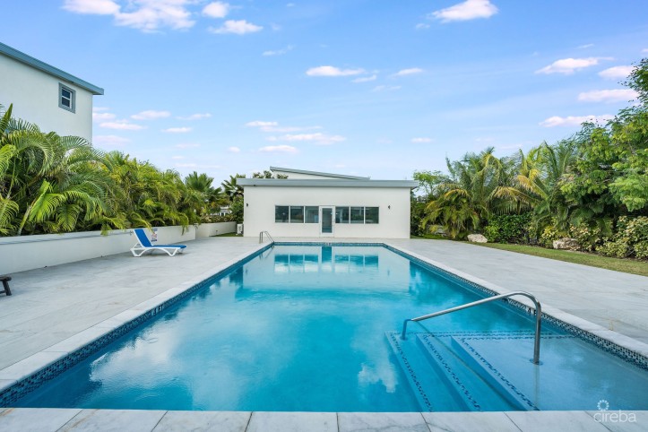 DOWNTOWN REACH - GROUND FLOOR - ONE BEDROOM