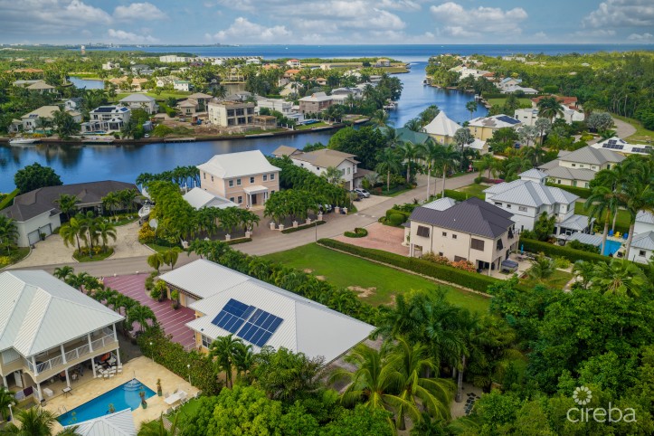 BIMINI DRIVE - LARGE FAMILY HOME IN GATED GRAND HARBOUR COMMUNITY