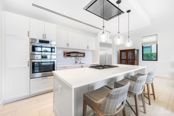 OLEA 107, CANAL FRONT 3 BED DUPLEX - MOTIVATED