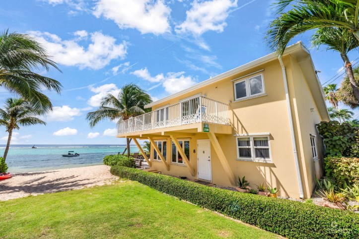 CARIBBEAN PARADISE 8, 3 BED + DEN BEACHFRONT VILLA