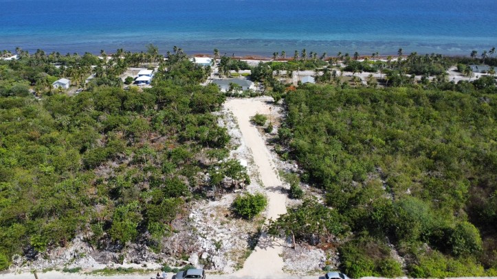 BLUFF LAND - CAYMAN BRAC EAST - LOT #15