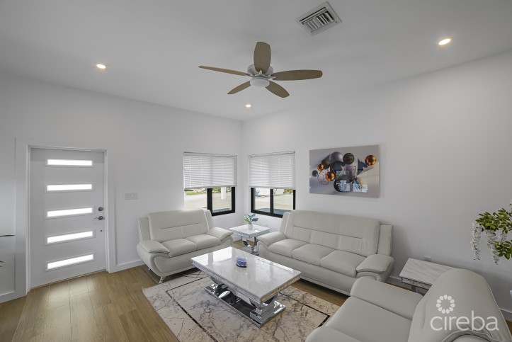 SPACIOUS MODERN 4BR W/ EN-SUITES & BONUS ROOM - GATED COMMUNITY