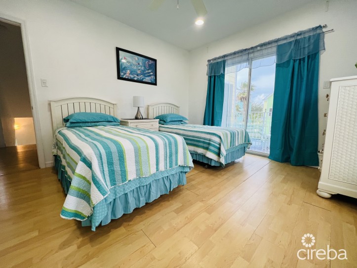 EAST END PARADISE VILLAS.  3 BED, 3 BATH + DEN WITH PRIVATE BEACH