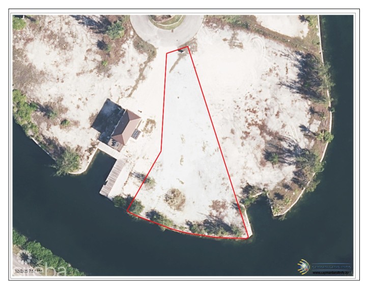 MANGROVE POINT CANALFRONT LOT