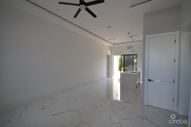 BLOOMBURY VILLAS BRAND NEW!