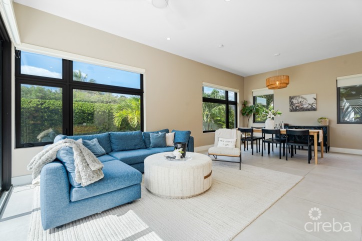 BLUE PALMS 3, WEST BAY END UNIT