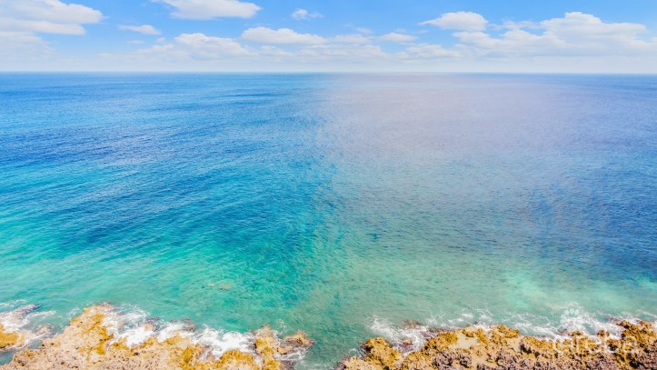 OCENFRONT INVESTMENT / DEVELOPMENT OPPORTUNITY - CONCH POINT ROAD 2.74 ACRES