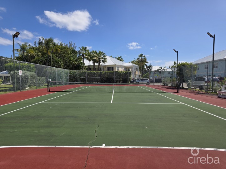 SUNRISE 3BED/2BATH--END UNIT--GROUND FLOOR