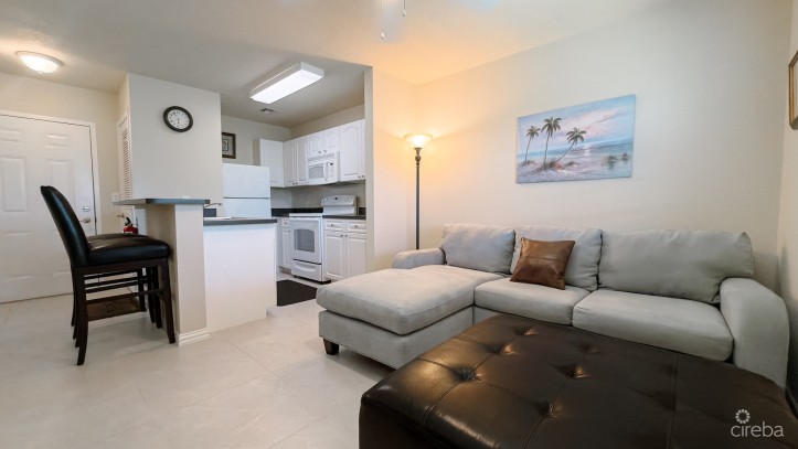 LAKESIDE 1 BED CONDO