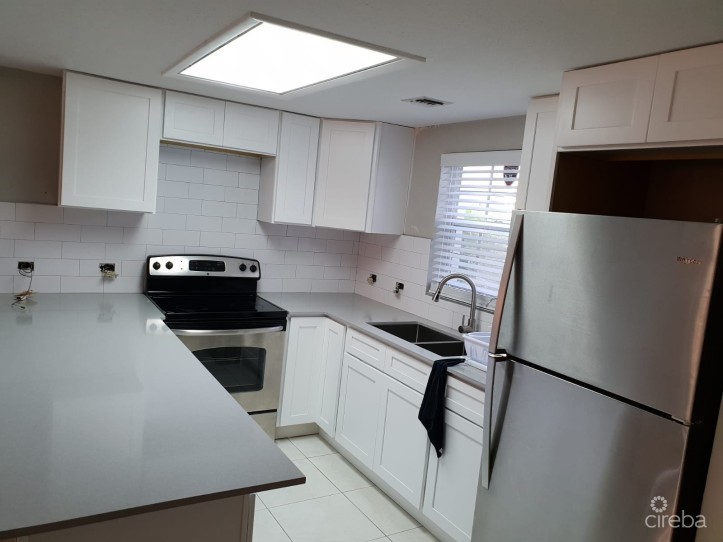 DRUMBLADE APARTMENT