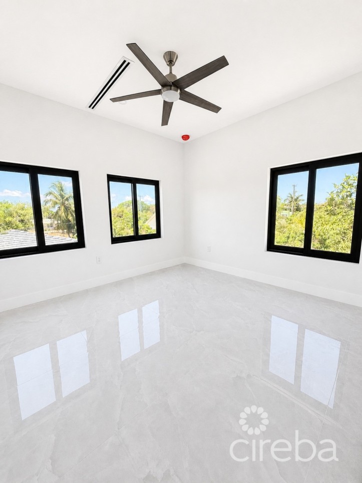 BRAND NEW HALF DUPLEX- 3 BEDROOM- SAVANNAH