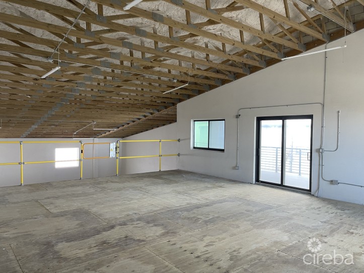 PRIME LOCATION - LEASED INVESTMENT WAREHOUSE