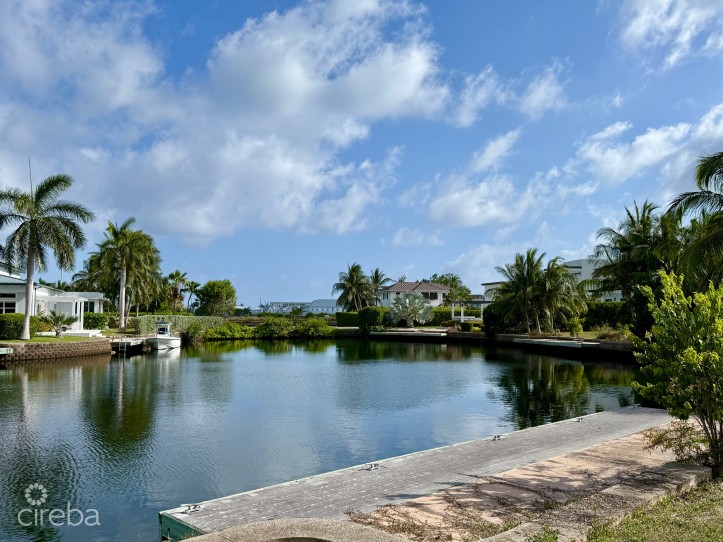 GRAND HARBOUR, GRAND ISLE CANAL FRONT LAN