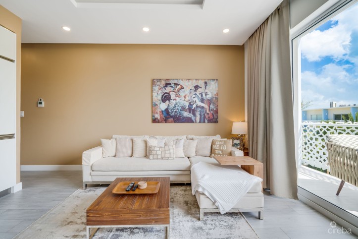 VILLA GYPSY SOUL AT THE GROVE | STEPS TO SMB & RESORT-STYLE LIVING