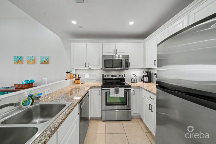 CASTAWAYS' COVE UNIT 328 A/B