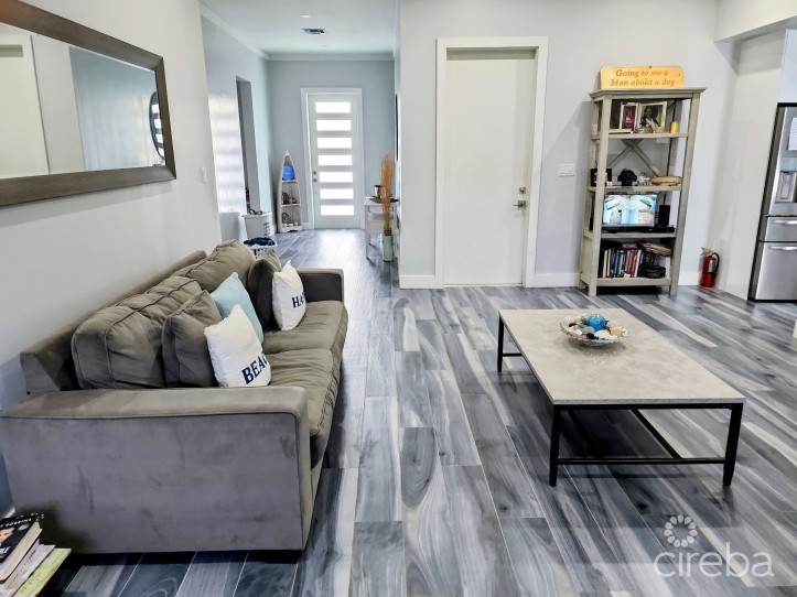 BEACH BAY HOME