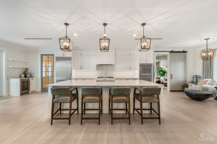 COCONUT COVE, THE SHORES FAMILY HOME