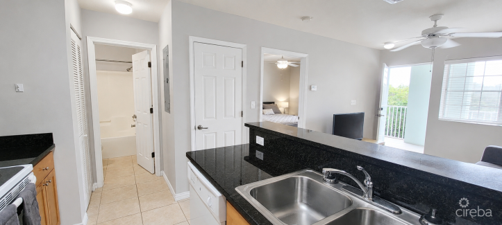 LAKESIDE--1BED/1BATH--CLOSE TO CAMANA BAY/SEVEN MILE BEACH