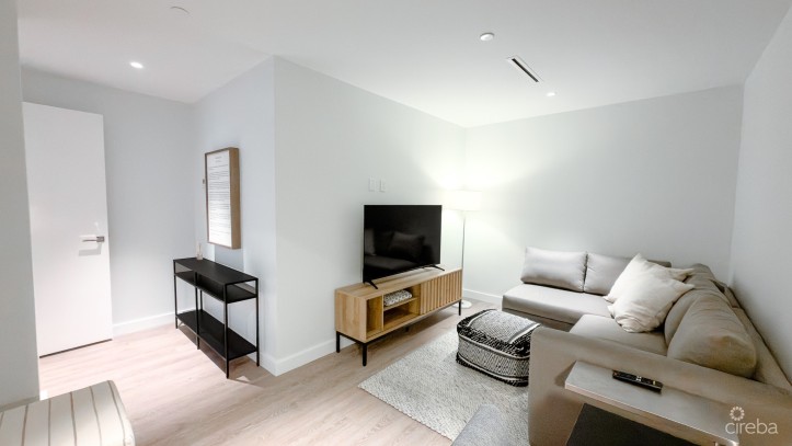 ONE GT - FURNISHED 2 BED WITH DEN