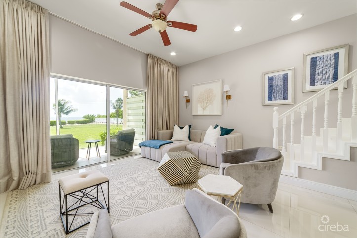 SNUG HARBOUR VILLAS #2 - OCEANFRONT TOWNHOME