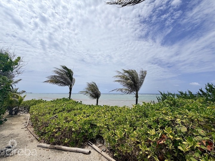 LARGE BEACHFRONT LOT - RUM POINT DRIVE - PERFECT ESTATE PARCEL