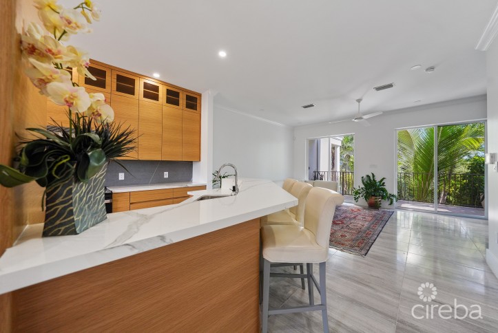 REDUCED! TURNBERRY  EAST #3 , CRYSTAL HARBOUR