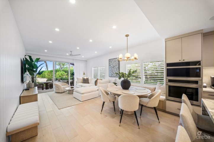 AVALON 9, EXQUISITE BEACHFRONT CONDO