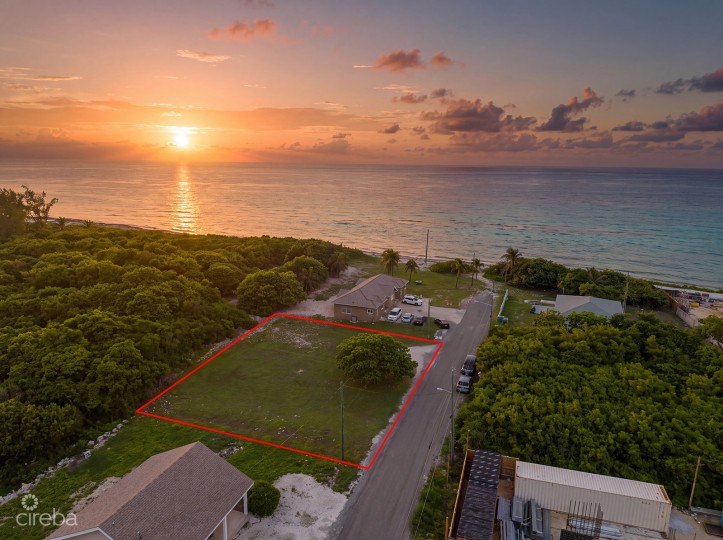 WATERVIEW LOT - 0.30 ACRES