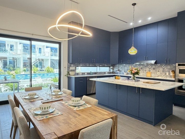 BAHIA #45 - SPACIOUS 3 BEDROOM CONDO